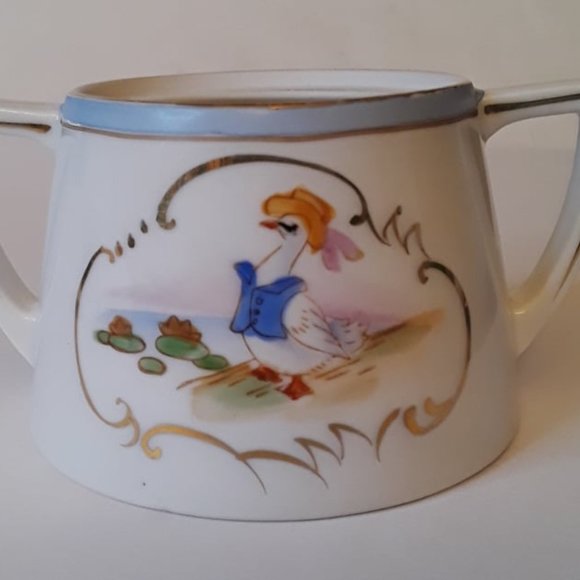 VINTAGE HAND PAINTED NIPPON SUGAR BOWL - GOOSE DESIGN WITH GOLD TRIM - BEAUTIFUL - Picture 1 of 3